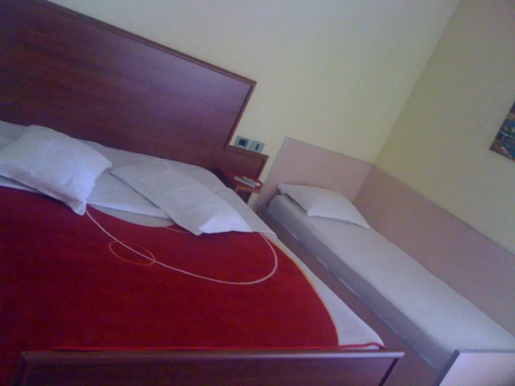 Koa Hotel Tirane 2*, Tirana Albania